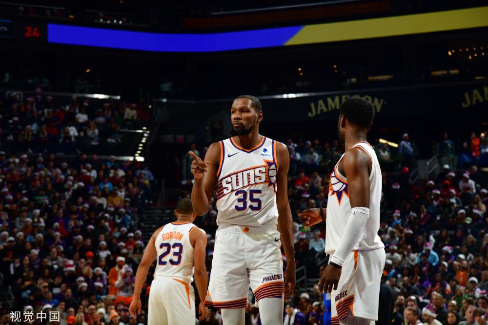 表现脱颖而 表现脱颖而