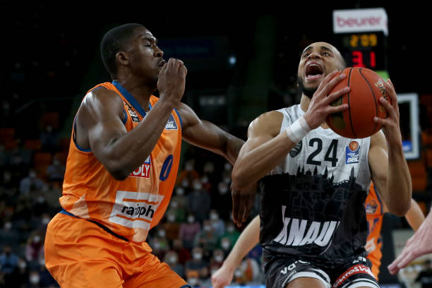 的进攻火力 的进攻火力